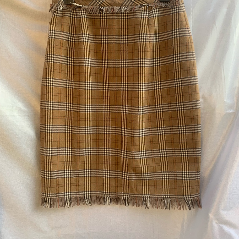 BBERRY 👀 Woven Tartan 🌟 top quality, compare pattern of skirt